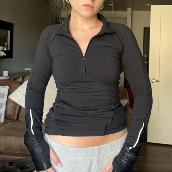 Lulu Workout Top - Picture 2 of 7